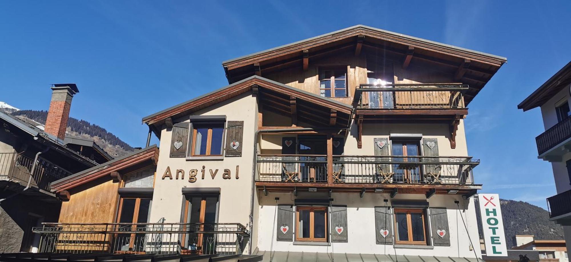Restaurant Angival - Et 2*